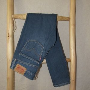 Levi's 311 Shaping Skinny 25